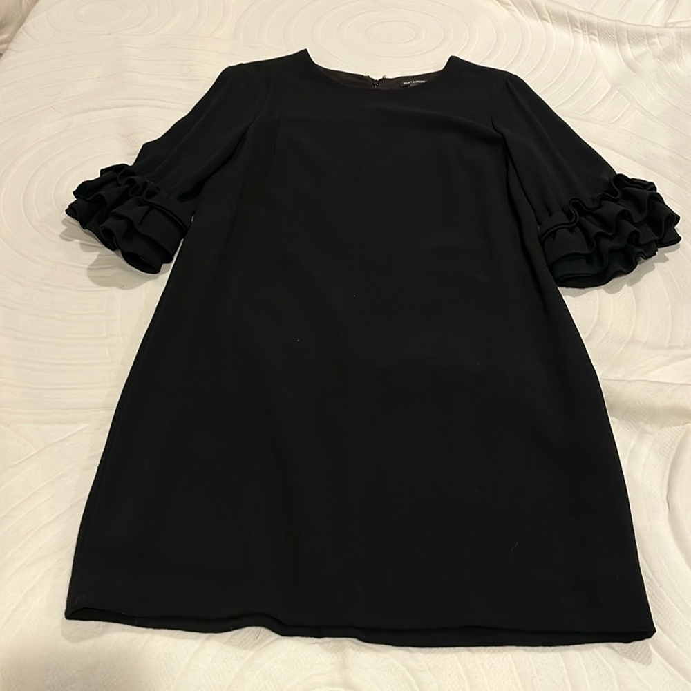 Good condition Shift dress with ruffle detail on sleeves